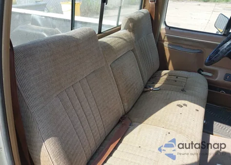 1987 Ford F150 z USA, uszkodzony, nr VIN 1FTCF15N1HPB21158